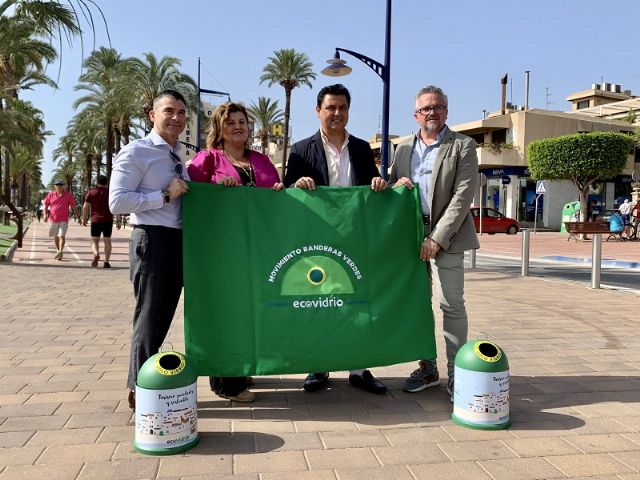 San Javier tratará de revalidar la Bandera Verde obtenida el pasado verano en la campaña estival de Ecovidrio