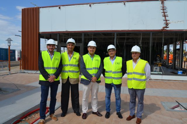 El alcalde visitó las obras de las nuevas instalaciones de Mcdonald's en San Javier, que han supuesto una inversión de más de dos millones de euros