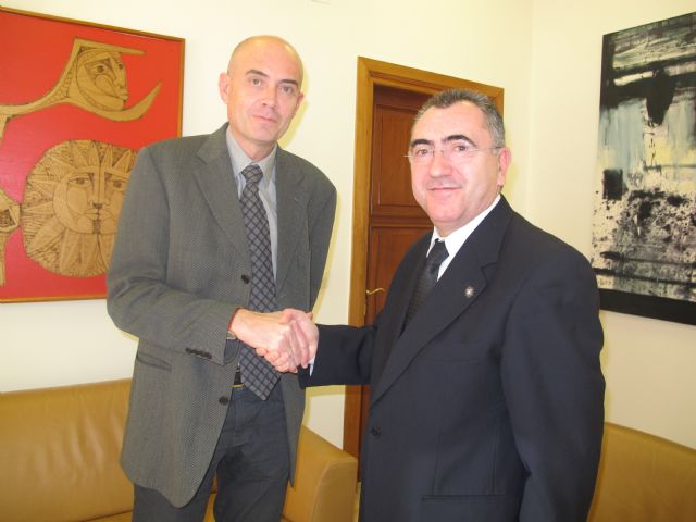 El consejero Manuel Campos se reúne con el alcalde de San Javier