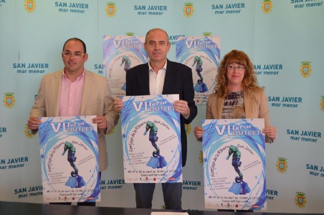 El Outlet de Santiago de la Ribera se supera en su sexta edición