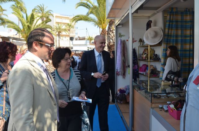 Miles de personas visitarán la Feria Outlet de Santiago de la Ribera hasta el próximo domingo