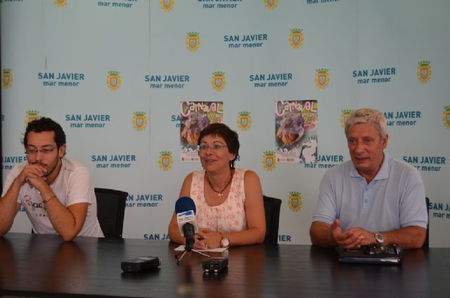 El Carnaval de Verano de Santiago de la Ribera llenará el paseo marítimo con veintidós comparsas en desfile