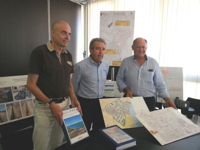 La Comunidad invertirá más de seis millones de euros en actuaciones de saneamiento en La Ribera, La Manga y La Grajuela