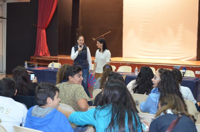 'Gitanas Feministas para la Diversidad' se presenta en San Javier en la Jornada 'Mujer Gitana', con la que se abre la semana del 25N