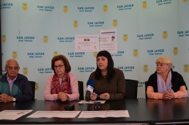 Informática, el uso del móvil, y gimnasia son algunos de los talleres más demandados en los Centros de Mayores de Santiago de la Ribera y El  Mirador