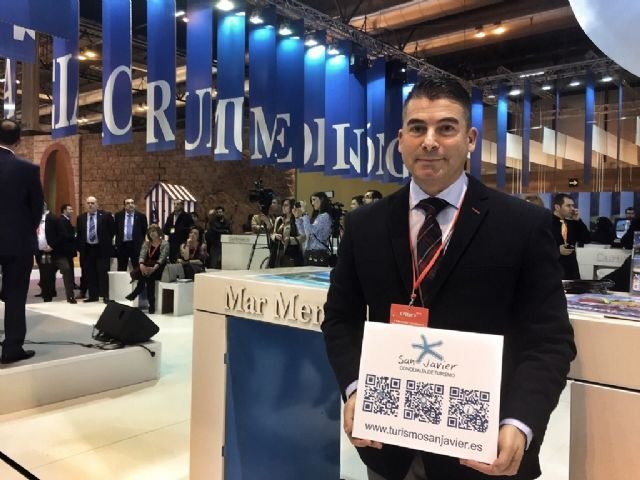 San Javier lleva el pastel Cierva a Fitur en el Día de la Región