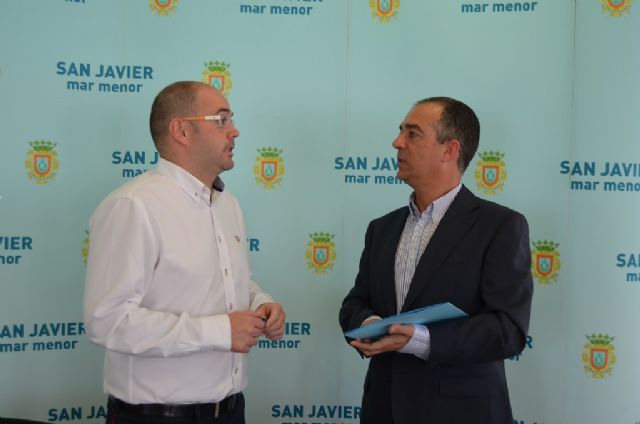 ACTIVA e Hipermercado Erosky San Javier firman un convenio para formar a 50 personas de las que contratará a más de 35