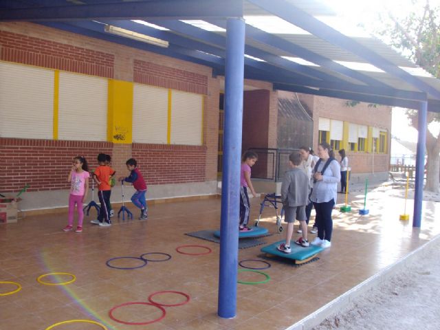 La concejalía de Igualdad trabaja con los escolares la Igualdad y la discapacidad con unas jornadas prácticas en los colegios