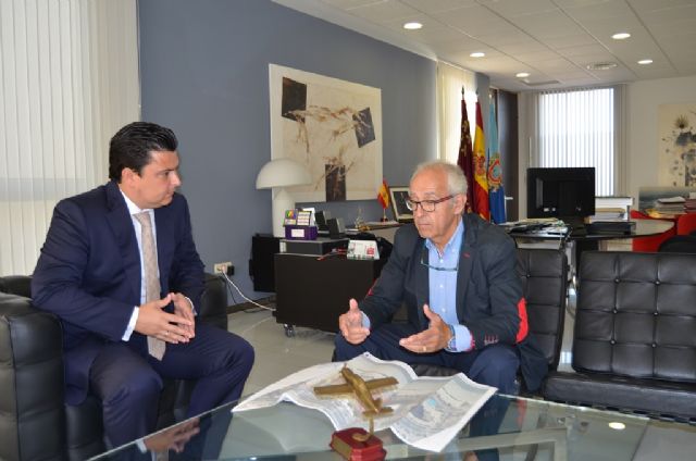 El Alcalde se reunió con el presidente de comerciantes y empresarios de La Manga Cabo de Palos