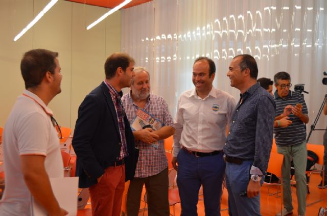 El edil de Deportes, Carlos Albaladejo destacó el valor deportivo, turístico y solidario del Cross Cabo de Palos