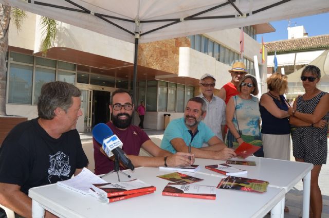 Pepe Pardo publica su primer libro 'Masa teatral'  con tres obras originales