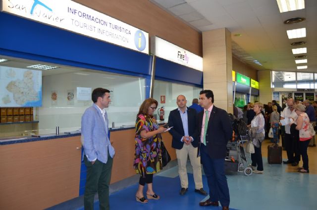 El Punto municipal de Información Turística ubicado en el Aeropuerto atendió a cerca de 2.000 usuarios desde su apertura