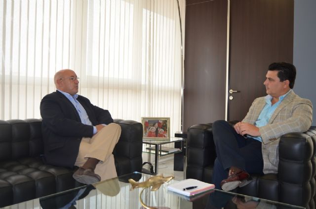 La Cámara de Comercio Hispano Lituana  se interesa por impulsar relaciones comerciales con el municipio