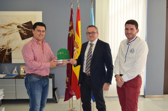 San Javier duplica el reto de crecimiento de Ecovidrio y se convierte en uno de los municipios más recicladores de vidrio
