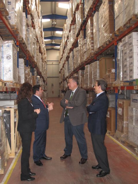 Visita a la base logística del Grupo Caliche en San Javier