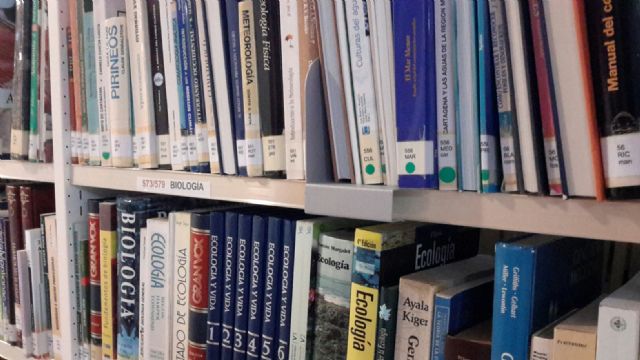 Las salas de estudio de la biblioteca de San Javier abrirán los domingos durante todo el año