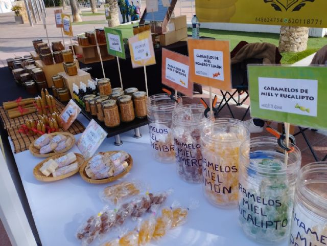 'Mercado Artesano del Mar Menor', domingo día 3 de abril