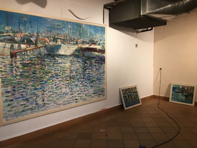 El pintor murciano Fulgencio Saura Mira dedica su nueva exposición, 'Reflejos',  al Mar Menor