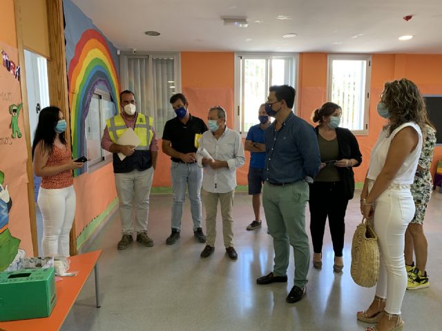 El Ayuntamiento invierte 30000 euros en solucionar el problema de humedades del Punto de Atención a la Infancia de Santiago de la Ribera