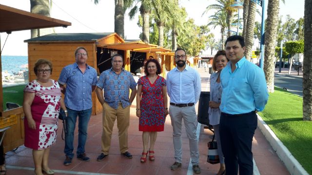 La V Muestra Artesana abrirá todos los días en el paseo marítimo de Santiago de la Ribera hasta el 28 de agosto