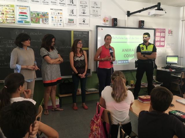 La concejalía de Sanidad lleva a los colegios una campaña de concienciación para la convivencia con animales