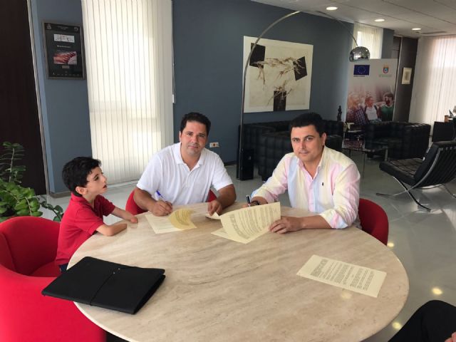 El Ayuntamiento firma un convenio con la Fundación RafaPuede para la realización de prácticas de los alumnos del programa mixto de empleo y formación