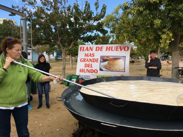 Fotos el flan de huevo 'más grande del mundo'