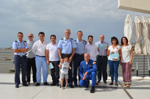 La Patrulla Acrobática Águila realizará una exhibición aérea el domingo 24 de julio con motivo de las fiestas de Santiago de la Ribera