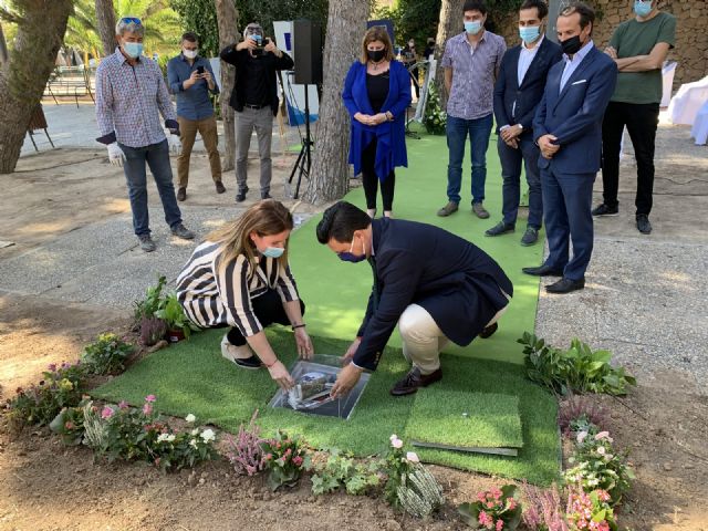 Las obras de remodelación del Parque Almansa  arrancan con la colocación de la primera piedra