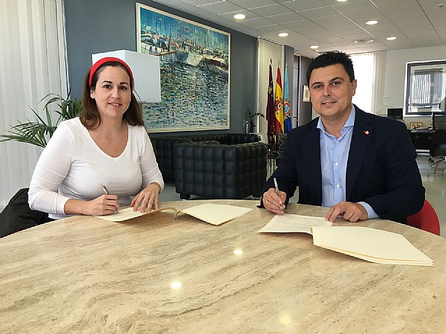 El Ayuntamiento renueva su aportación de 16.000 euros a la Comisión de Carnaval de Santiago de la Ribera