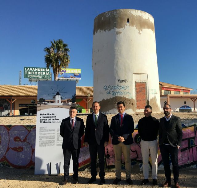El molino de viento “El Maestre” recuperará el chapitel y las aspas que le devolverán su aspecto original