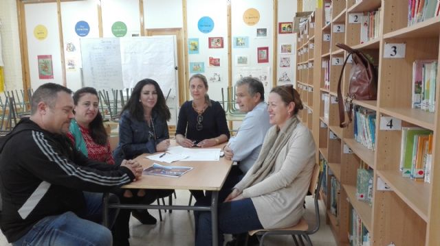 El Ayuntamiento remodelará el patio del ciclo Infantil en el CEIP “Fulgencio Ruiz” de Santiago de la Ribera