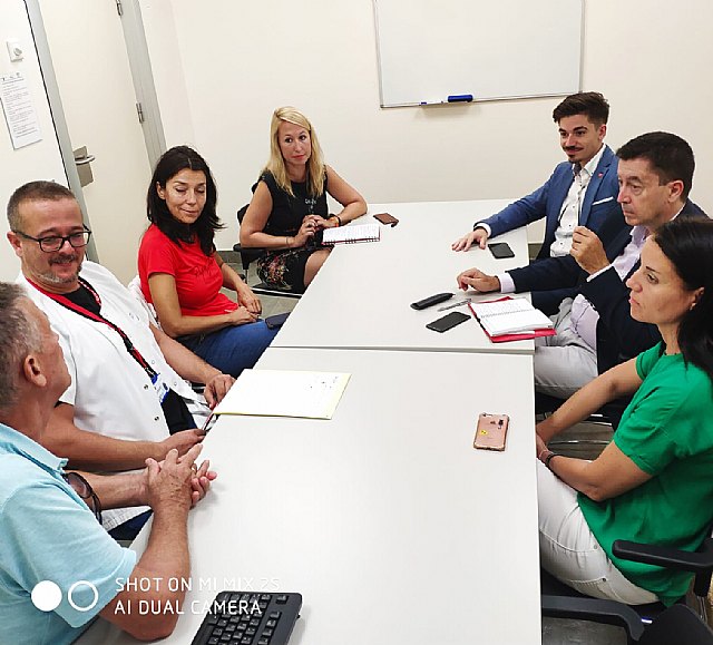 Ciudadanos mantiene una reunión con representantes de los trabajadores del Hospital Los Arcos