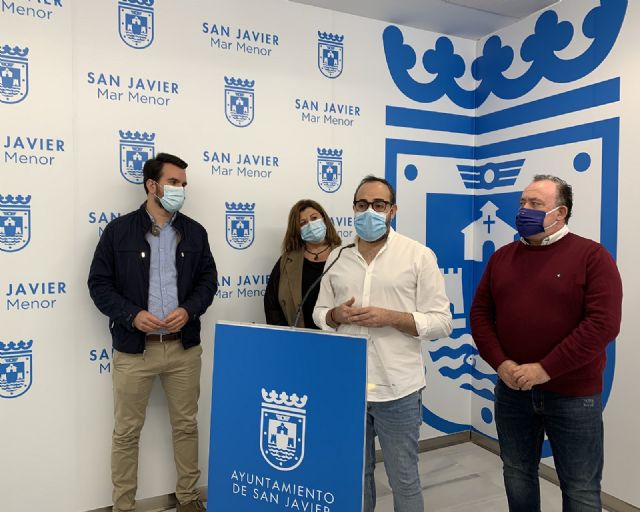 El Ayuntamiento de San Javier reduce un 75 por ciento la iluminación navideña y  renuncia a la instalación de los belenes municipales y  las cabalgatas de Reyes