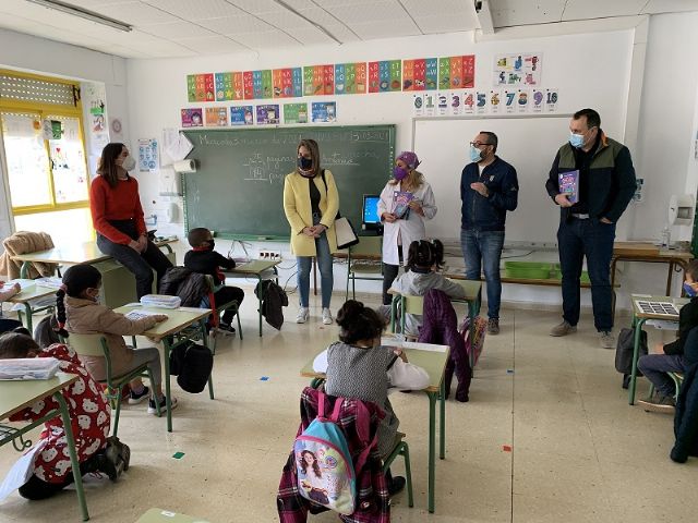 El Gorrito Sani llega a los colegios de San Javier