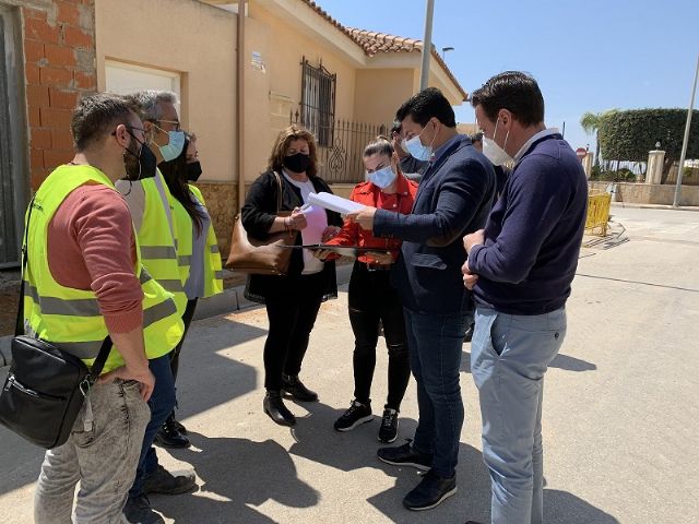 Comienzan las obras de mejora en calles y caminos de El Mirador y La Grajuela