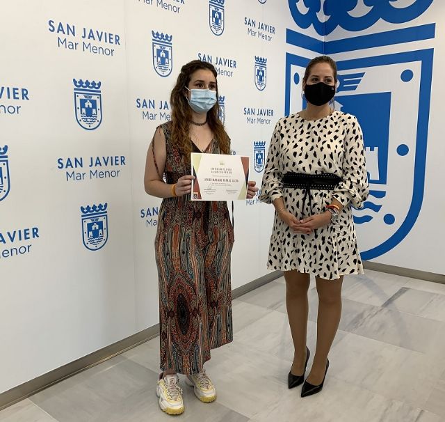 El joven Javier Porras gana el concurso de cortos 'Lo que está pasando' , convocado durante la pandemia