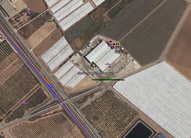 Servicios de emergencia atienden, rescatan y trasladan a hospital a dos trabajadores heridos en accidente laboral ocurrido en la pedanía de El Mirador en San Javier