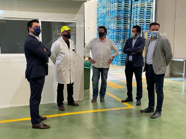 El alcalde , José Miguel Luengo destaca la importancia de la producción ecológica en el municipio