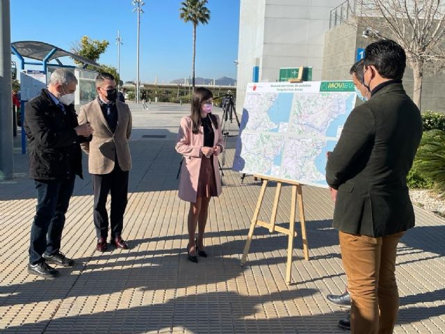 Movibus pone en marcha cuatro nuevas líneas de autobús entre el hospital Los Arcos y los municipios del Mar Menor