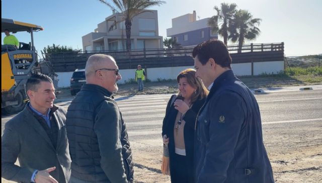 El Ayuntamiento ejecuta obras de reposición de asfalto en La Manga del Mar Menor por valor de 468.878 euros