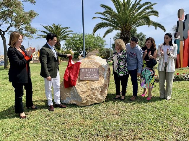 San Javier dedica una plaza a la Igualdad en memoria de Ana Orantes