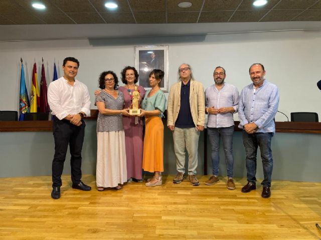 Els Joglars recibe el premio del 52 San Javier Festival