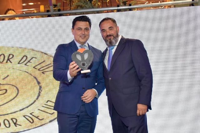La Asociación Albores premia al Ayuntamiento en su Gala Anual