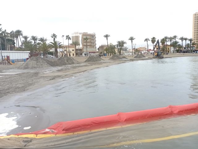 Las playas del Mar Menor hacen acopio de arena