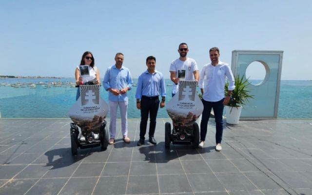 Caravaca de la Cruz se promociona en las playas de Santiago de la Ribera