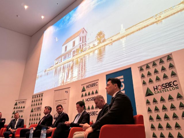 San Javier busca inversores en la industria hotelera y turística