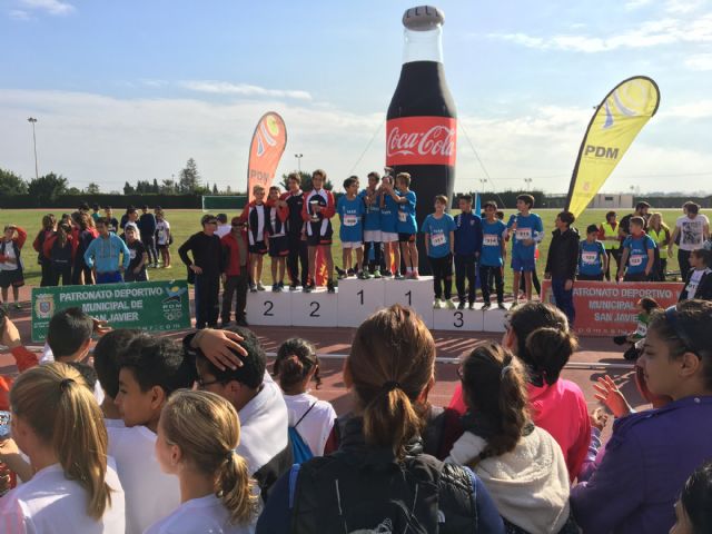 El polideportivo acogió la final municipal 'Campo a través' del programa Deporte en Edad Escolar 16-17