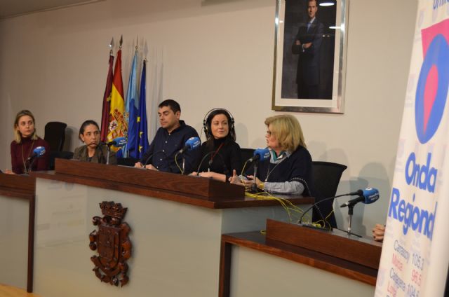 Doscientos escolares participan en San Javier en la grabación del programa de divulgación científica 'Kítaro. La vida es ciencia' de Onda Regional