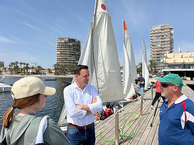 Más de 800 escolares del municipio se inician en los deportes náuticos